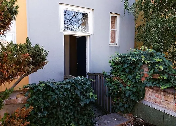 Апартаменти Big Garden Apartment, 10 Minutes To U4 And U6 Відень