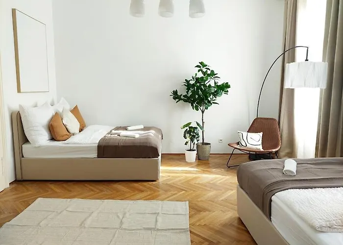 Апартаменти Big Garden Apartment, 10 Minutes To U4 And U6 Відень